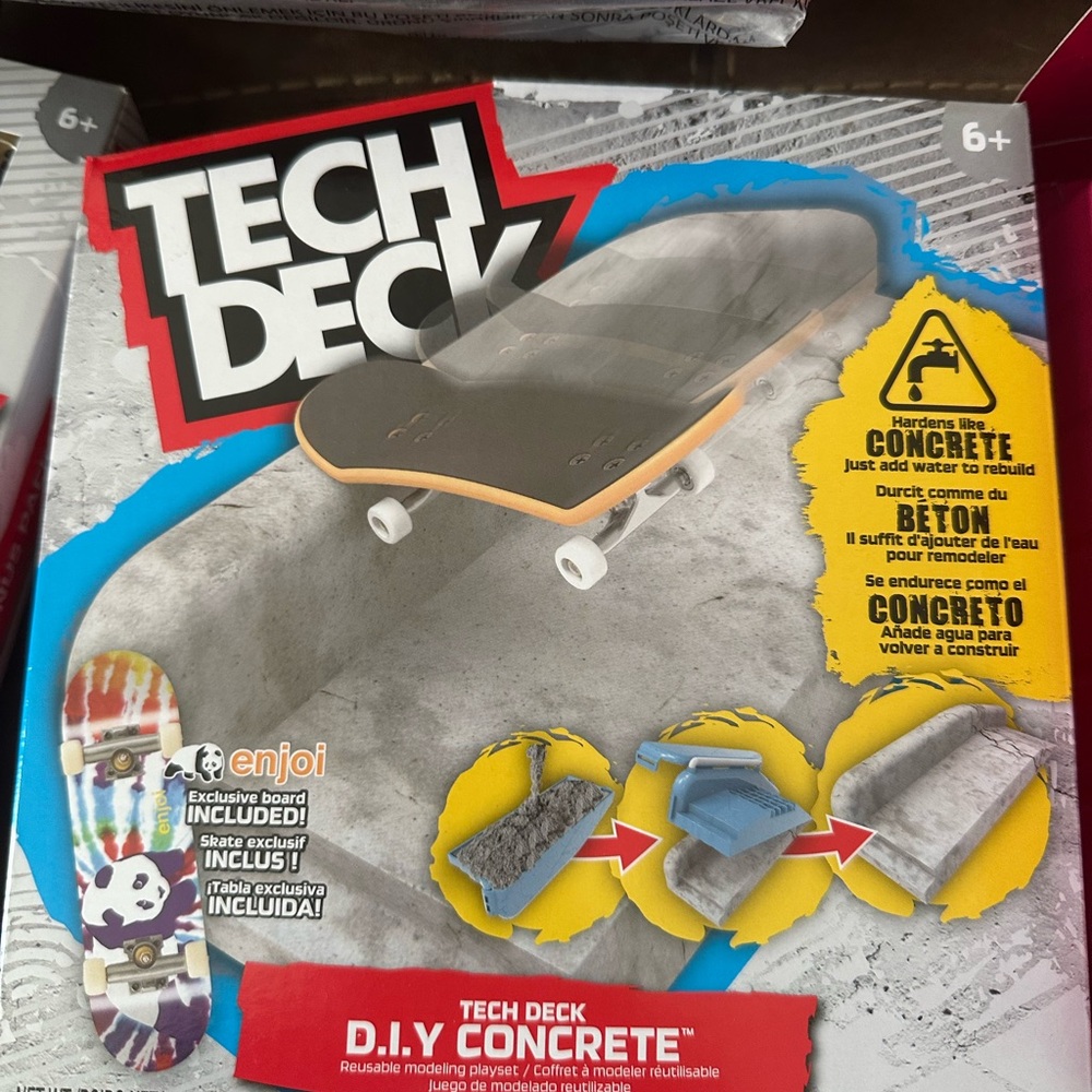 Tech Deck D.I.Y Concrete Skate Park Playset